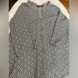 Rose & Olive 3/4 sleeve blouse